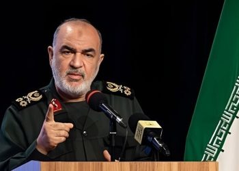 هشدار فرمانده کل سپاه به اسرائیل/ خطا کنند، پاسخ ما مخرب تر از وعده های صادق خواهد بود/ عبرت تاریخ می‌شوند