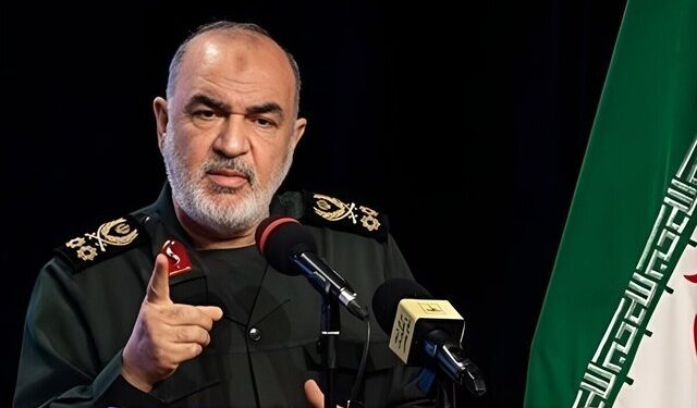 هشدار فرمانده کل سپاه به اسرائیل/ خطا کنند، پاسخ ما مخرب تر از وعده های صادق خواهد بود/ عبرت تاریخ میشوند