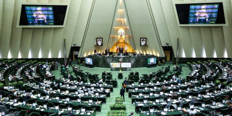 احتمال بازپس‌گیری لایحه مقابله با اخبار جعلی