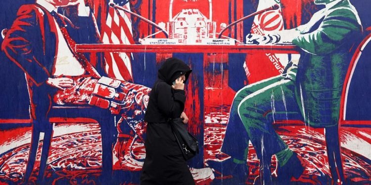 بسیاری از منتقدان حوزه جنگ و دیپلماسی، نه سواد دارند، نه اطلاعات