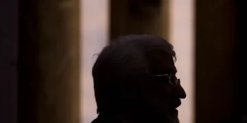 دولت سایه، هیچ نقشی در تصمیمات وزارت خارجه ندارد