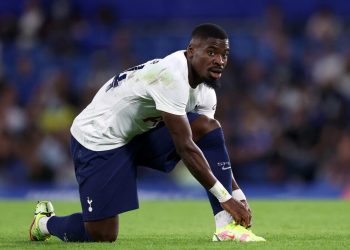 بازیکن سابق پی‌اس‌جی در تمرین پرسپولیس