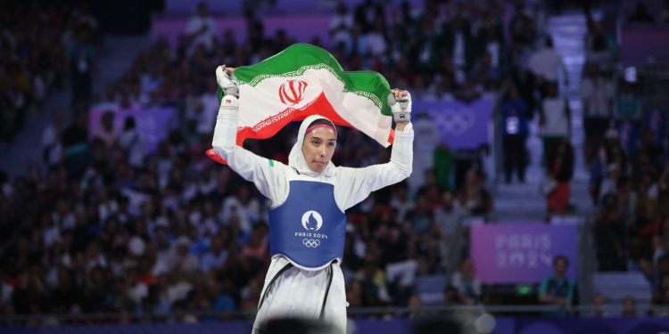 واکنش وزارت ورزش به ماجرای اخیر پدر مبینا نعمت‌زاده