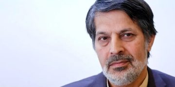 هشدار عمادالدین باقی درباره اتهام زنی ها از میرحسین موسوی تا سعید جلیلی/ عوامل سایبری چگونه روی تضادها نفت می پاشند