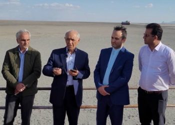 خطر شیوع بیماری ناشی از پیشروی نمک برای حاشیه نشینان دریاچه ارومیه