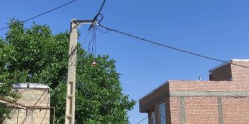 نوسازی شبکه برق ۱۶ روستای شهرستان پیرانشهر