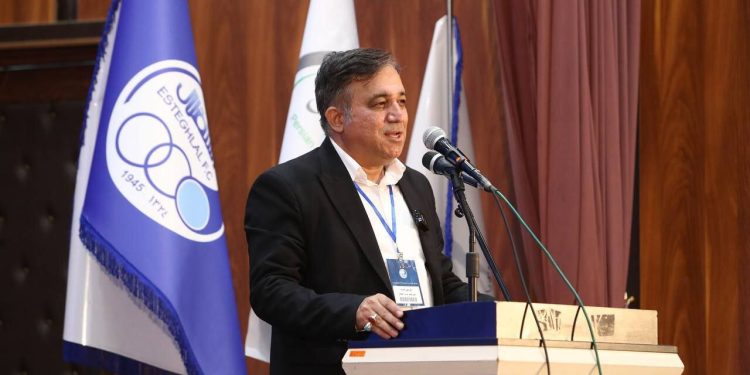 ساپینتو حسینی را به عنوان دروازهبان دوم میخواست/آلکثیر در لیست سرمربی قرار داشت