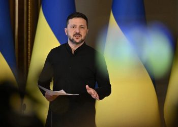 زلنسکی روسیه، چین، ایران و امارات را تحریم کرد