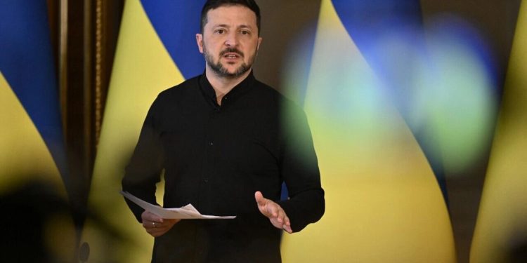 زلنسکی روسیه، چین، ایران و امارات را تحریم کرد