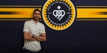 طعنه حسینی به استقلال؛ سپاهان به بازیکنان ارزش می‌دهد