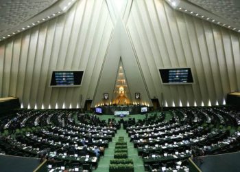 به چه دلیل می‌خواهید لایحه «سازمان ملی مهاجرت» را در یک کمیسیون مخفی تصویب کنید؟