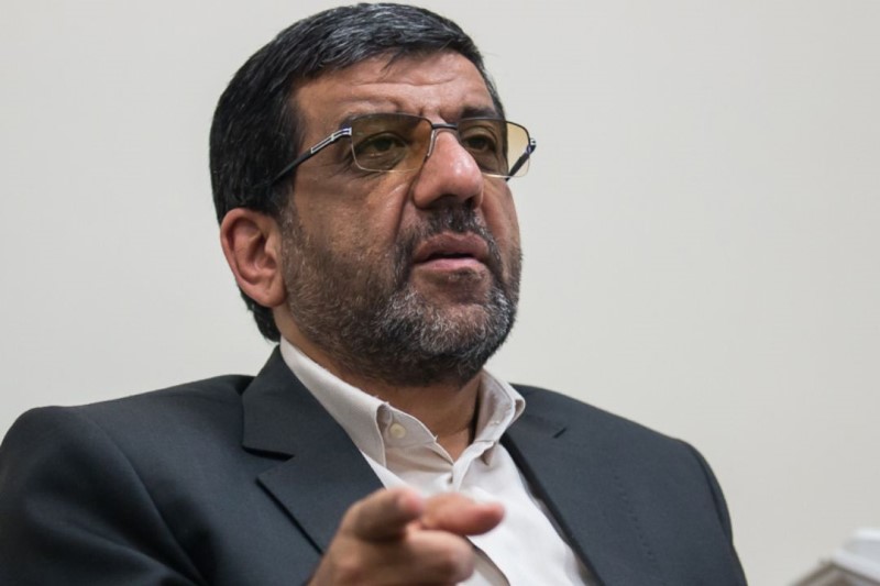 آینه را با دستمال چرکین پاک نمی‌کنند!
