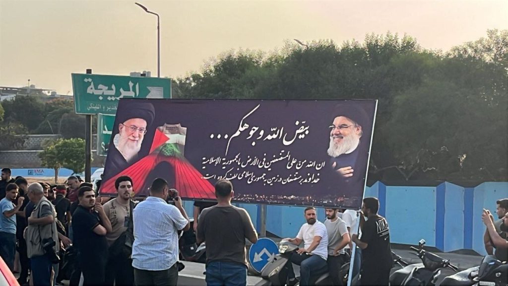 لاریجانی وارد لبنام شد/ تصاویری از استقبال از دبیر شورای عالی امنیت کلی در بیروت