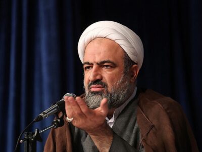 حمید رسایی که بعد از بیانات رهبری، پزشکیان را با بنی صدر مقایسه می کندشایسته مجازات قضایی است