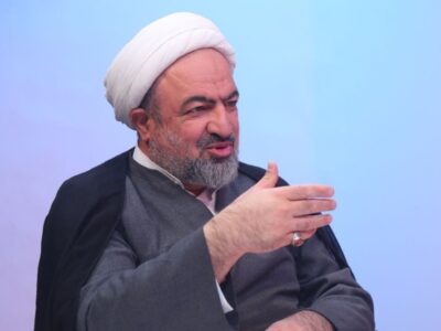 هر کاری برای دیده شدن، حتی خلاف نظر رهبری!