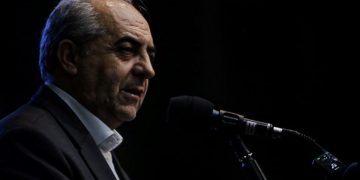 استاندار خواستار تسریع انتقال آب ارس شد