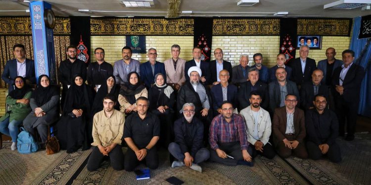 دیدار جمعی از اصحاب رسانه با امام جمعه تبریز