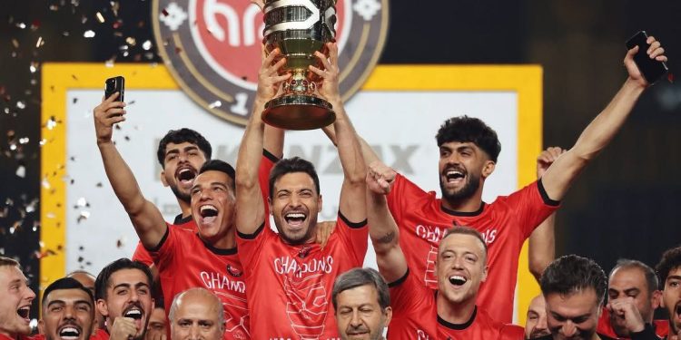 اسکوچیچ فاتح دلاورانه اصفهان/ پرشورها با گز شیرین به تبریز برگشتند