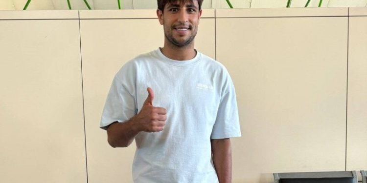 این بازیکن استقلال و پرسپولیس را دور زد