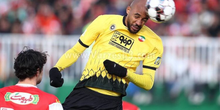 انتقال رسمی ستاره سپاهان به لیگ برتر انگلیس