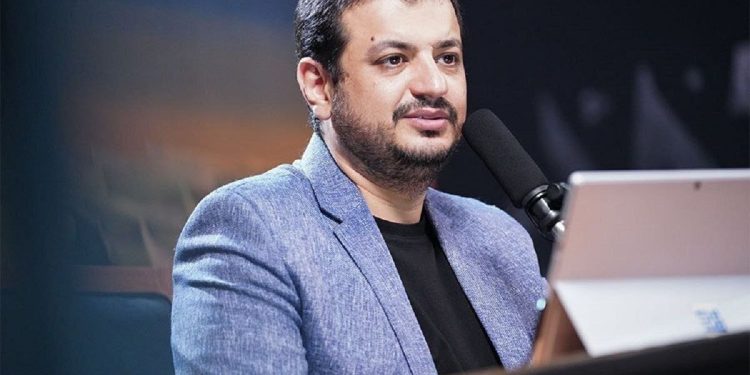 واکنش رائفی پور به اظهارات اخیر علی لاریجانی در سفر به لبنان: آفرین!