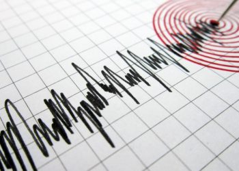 عامل زلزلههای کوچک غرب تهران به روایت استاد پژوهشکده زلزلهشناسی/ کدام زلزلهها اعلام نمیشوند؟/ چرا زلزله امروز در سایت لرزهنگاری ثبت نشد؟