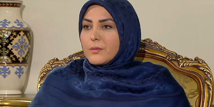 ببینید | حرف‌های شوکه‌کننده المیرا شریفی مقدم روی آنتن تلویزیون: شهریه ۱۷۵ میلیونی برای مقطع دهم برای پسرم خواستند