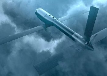 ببینید | لحظه شاخ به شاخ شدن سرباز روسی با یک پهپاد انتحاری اوکراینی