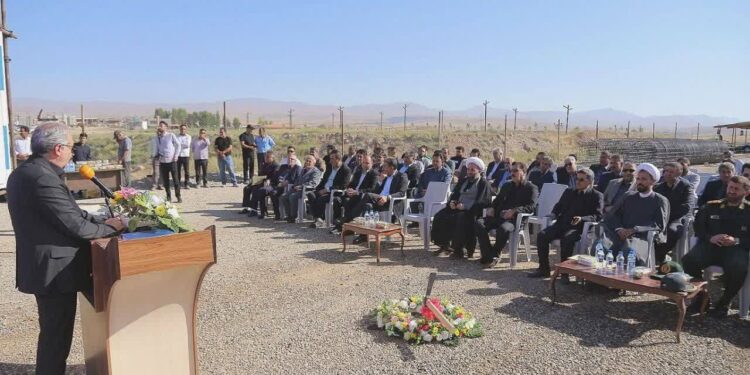 آغاز عملیات تکمیلی بزرگراه خواجه _ ورزقان؛ استاندار: محرومیت زدایی سرلوحه خدمات دولت است