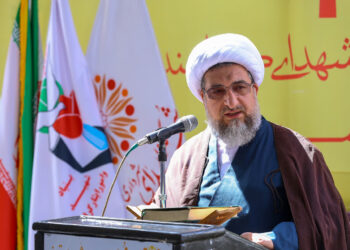 امام جمعه تبریز: مردم ثابت کرده اند اراده آنها قوی تر از توطئه دشمنان است