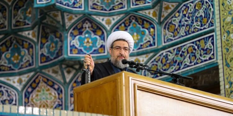 امام جمعه تبریز: مکانیسم ماشه تاثیری در اراده ملت ایران ندارد