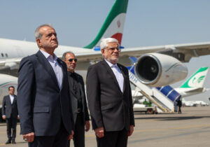 سفر پزشکیان به پاکستان با هدف تقویت و توسعه همکاری‌های دو جانبه