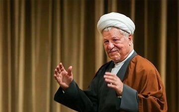عکس | دیدار قدیمی استاد فرشچیان با مرحوم هاشمی رفسنجانی عکس | دیدار قدیمی استاد فرشچیان با مرحوم هاشمی رفسنجانی