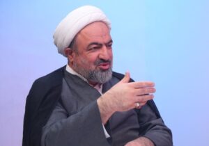 هر کاری برای دیده شدن، حتی خلاف نظر رهبری!
