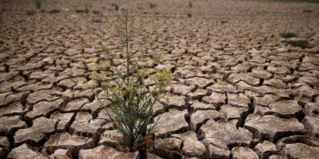 کم آبی نتیجه گناه بی حجابی است یا محصول تغییرات اقلیمی یا مدیریت غلط مصرف؟