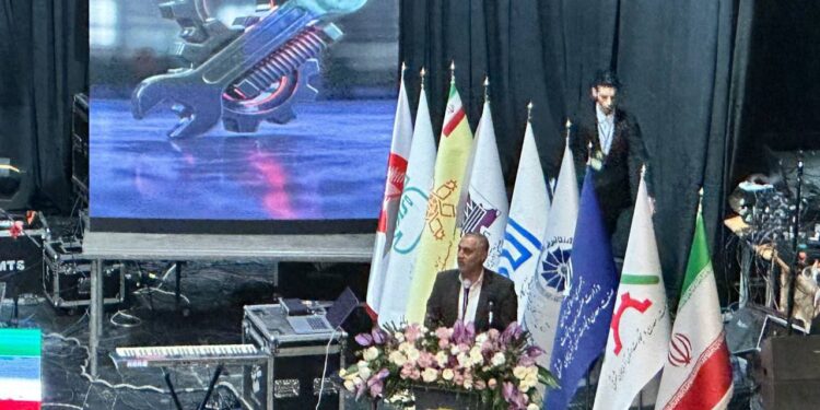 تولید در آذربایجان‌شرقی متوقف نشد؛ صنعتگران در سخت‌ترین شرایط ایستادند