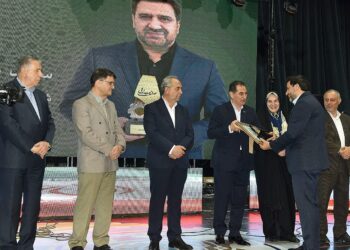 افتخار آفرینی به عنوان واحد نمونه صنعتی آذربایجان‌شرقی