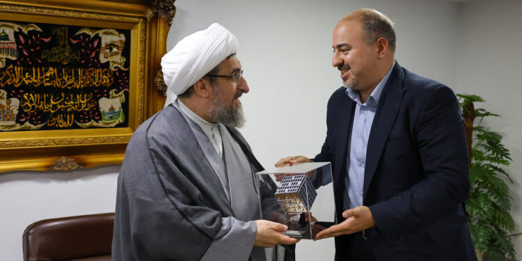 امام جمعه تبریز: تبیین افتخارات دانشمندان ایرانی اعتماد به نفس جوانان کشور را عمق می بخشد