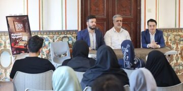 بازگویی حوادث سالروز شهادت شهید مدنی در نمایش «جمعه‌ای که تعطیل نبود»