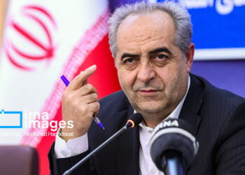 تاکید استاندار آذربایجان شرقی بر توجه بانک مرکزی به مسائل راهبردی و پروژه‌های پیشران استان