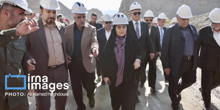 وزیر راه و شهرسازی: کریدور ارس کوتاهترین و امن‌ترین مسیر بین آسیای مرکزی و اروپا است