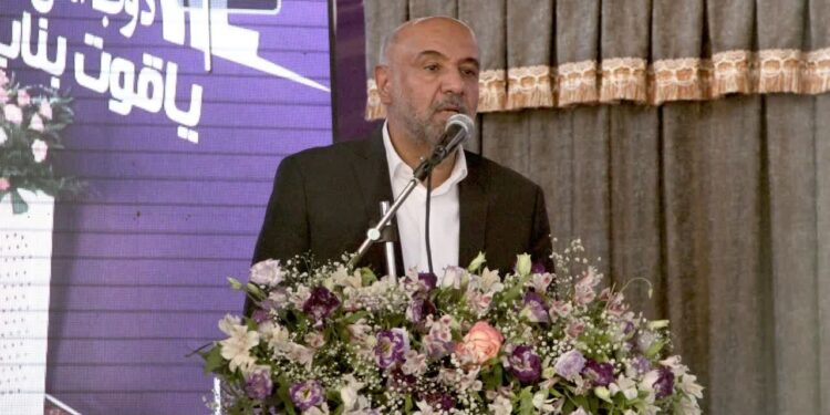 وزیر کار: ساخت ۱۱۷ هزار واحد مسکونی کارگری از هفته آینده/افتتاح مجتمع ذوب آهن فولاد بناب