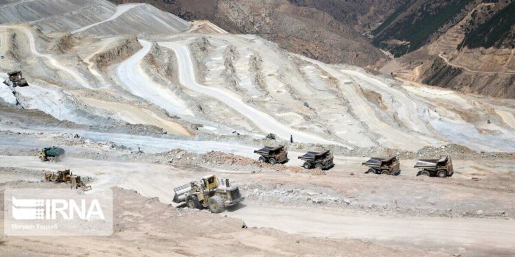 پروانه اکتشاف برای ۱۳ محدوده در آذربایجان‌شرقی صادر شد