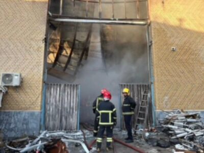 مهار آتش سوزی انباری در کرکج