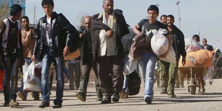 برای توجیه ادامه حضور افاغنه در ایران، پای قرآن را وسط نکشید