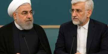 مناظره روحانی و جلیلی بی‌فایده است