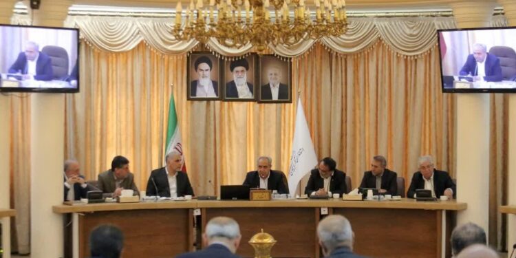 استاندار آذربایجان شرقی: احیای کفش تبریز منوط به ارایه طرح های ابتکاری است