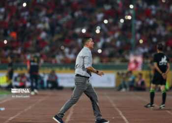 اعلام زمان ورود اوسمار به ایران؛ ویرا روی نیمکت پرسپولیس مقابل تراکتور می‌نشیند؟