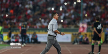 اعلام زمان ورود اوسمار به ایران؛ ویرا روی نیمکت پرسپولیس مقابل تراکتور می‌نشیند؟