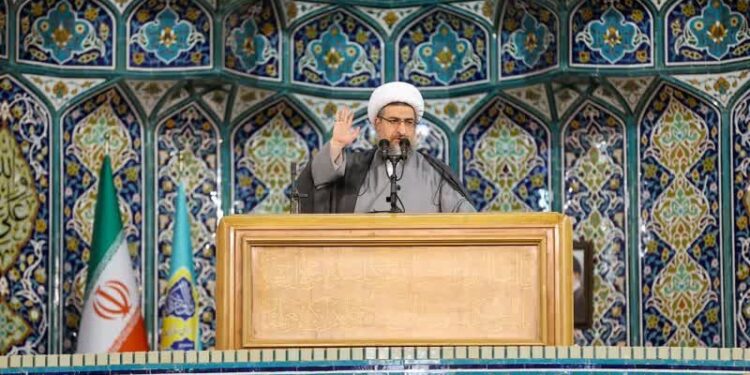 امام جمعه تبریز: مکانیسم ماشه با هدف از بین بردن تاب‌آوری مردم ایران فعال شد